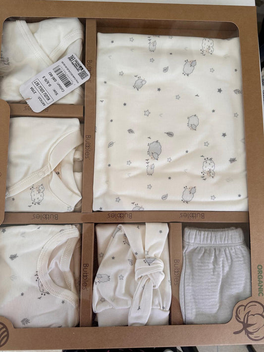 Organik Kumaş Kuzu Desenli 10 Parça Unisex Hastane Çıkışı Bebek Takım