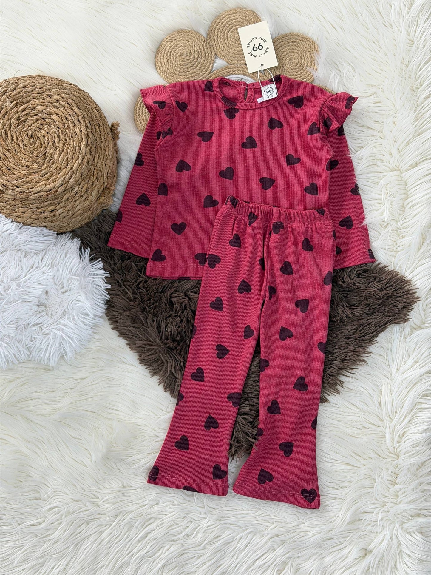 Kalp Desenli Bordo Taytlı Takım