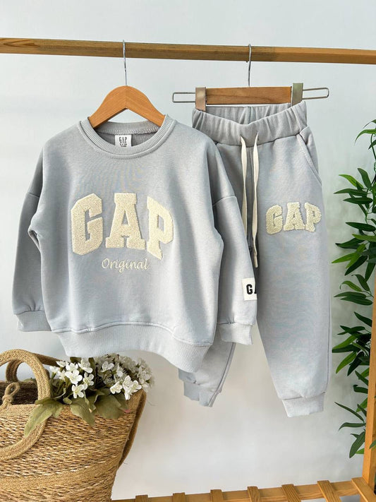 SÜZENE NAKIŞLI MARKA GRİ RENK ERKEK ÇOCUK TAKIM