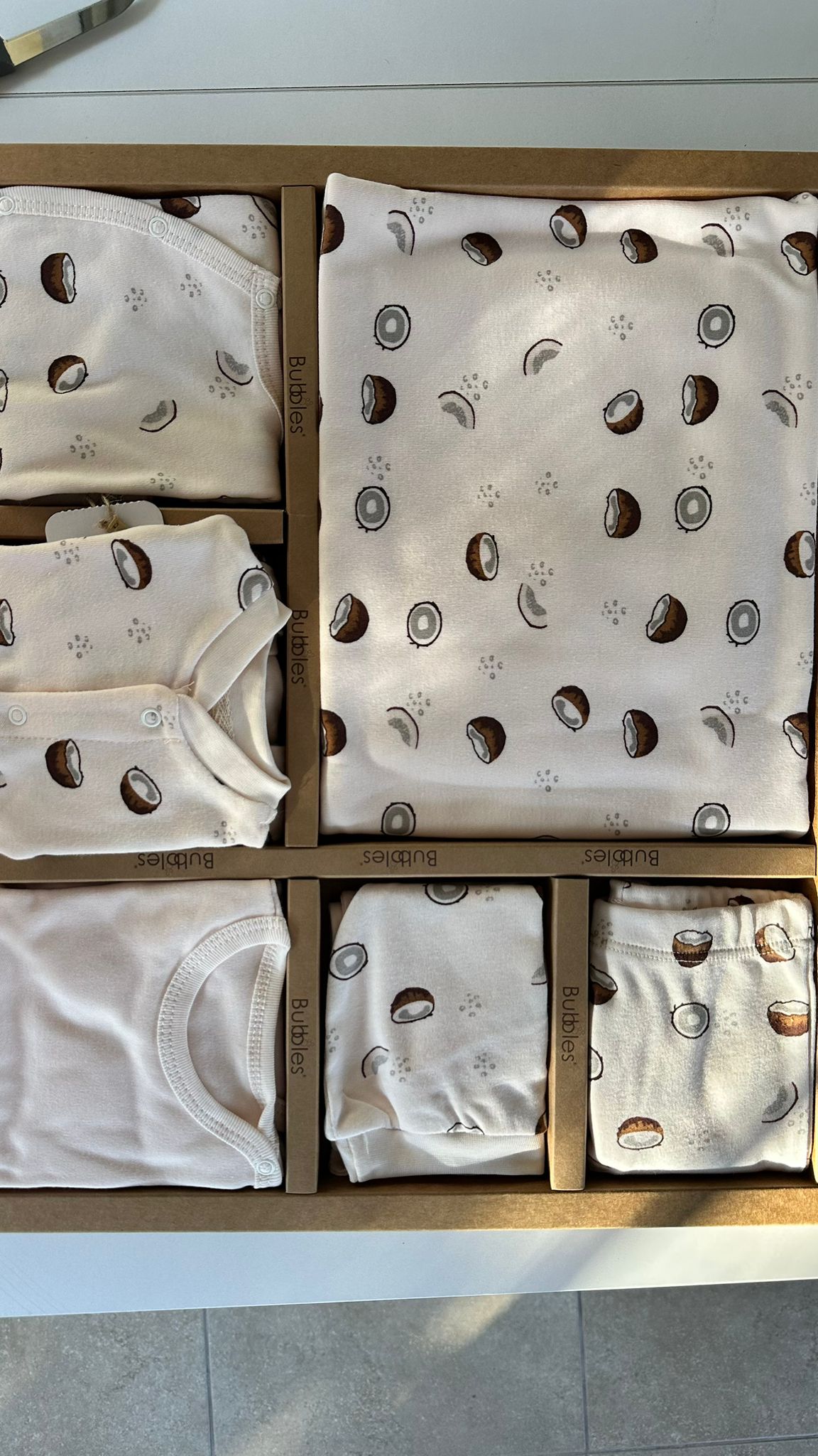Organik Kumaş Coconut Baskılı 10 Parça Hastane Çıkışı Takım