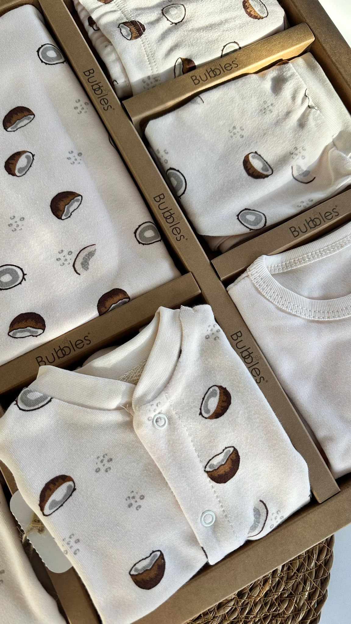 Organik Kumaş Coconut Baskılı 10 Parça Hastane Çıkışı Takım
